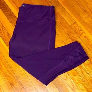 Crisscross ankle legging